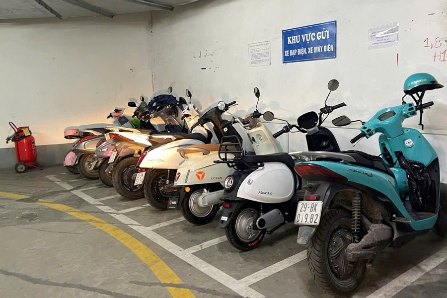 Nhiều chung cư ở Hà Nội "cấm cửa" xe điện, gánh nặng trả góp đè lên người dân Nhiều chung cư ở Hà Nội "cấm cửa" xe điện, gánh nặng trả góp đè lên người dân