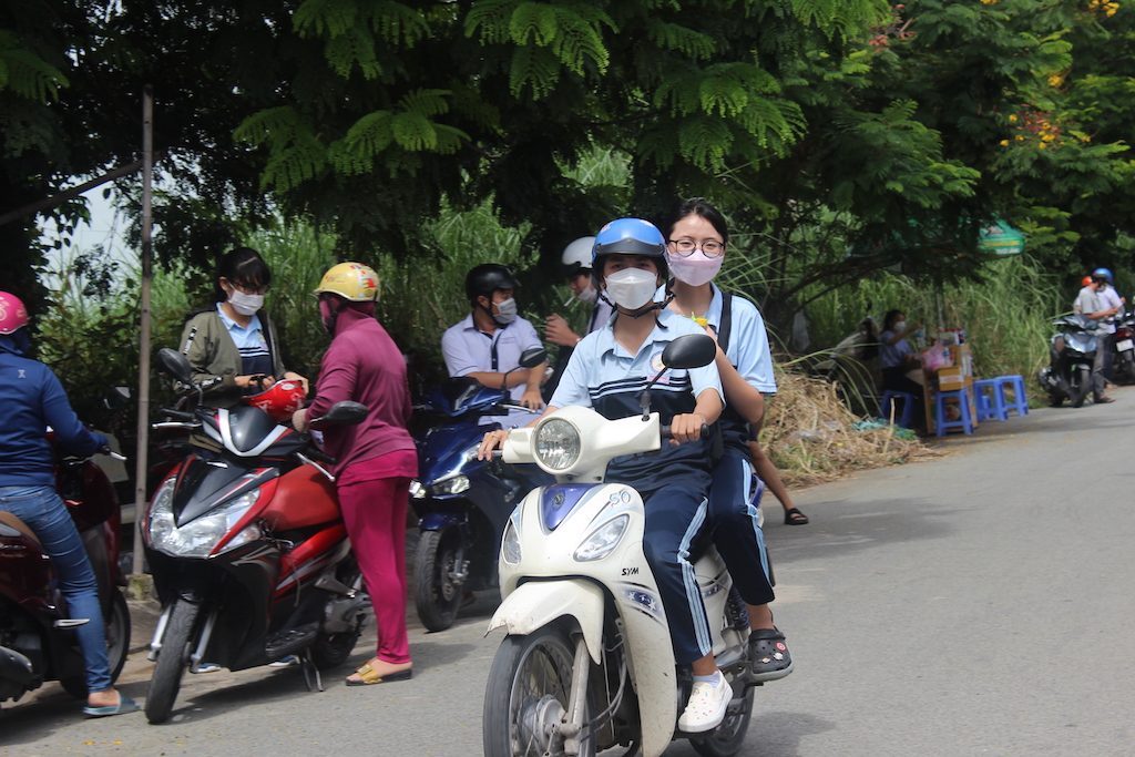 Các lỗi vi phạm thường gặp khi điều khiển xe 50cc tham gia giao thông Các lỗi vi phạm thường gặp khi điều khiển xe 50cc tham gia giao thông