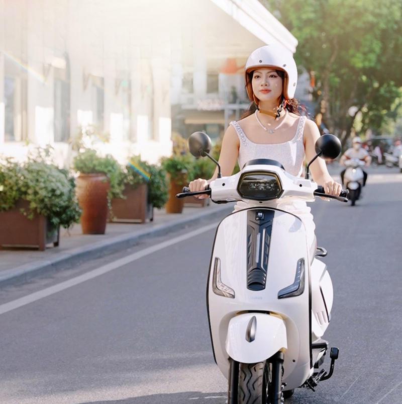 Cảnh sát giao thông thẳng thắn cảnh báo về độ tuổi lái xe 50cc và xe điện