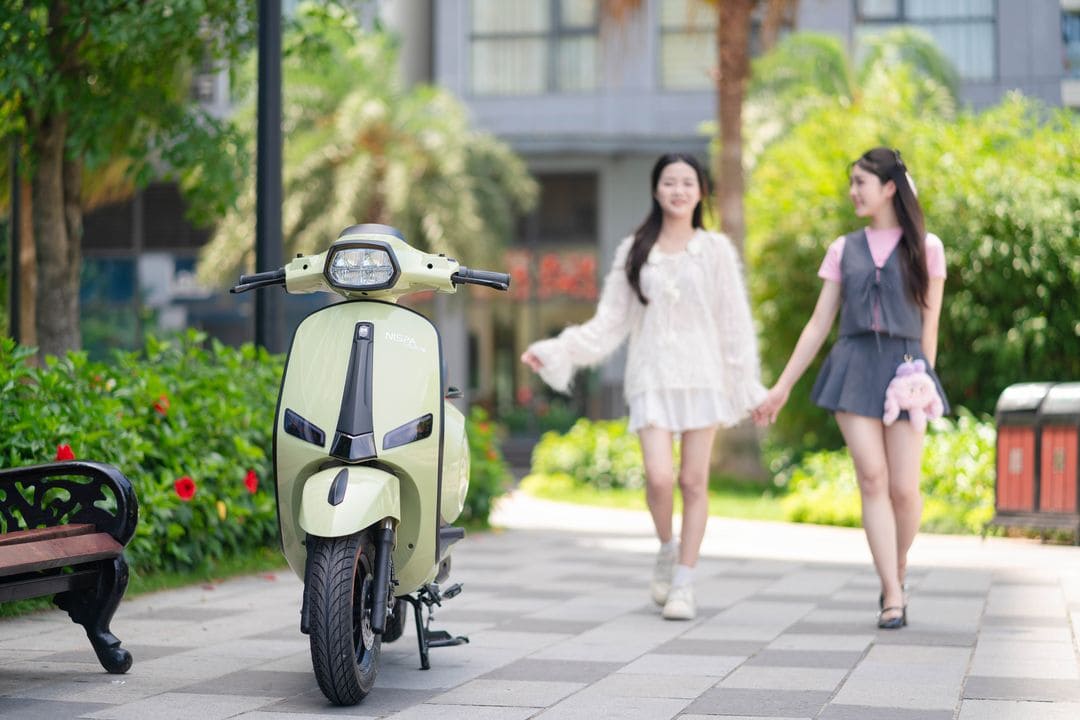 Xe máy 50 phân khối  chạy xăng đi được bao xa? Lý tưởng cho di chuyển ngắn