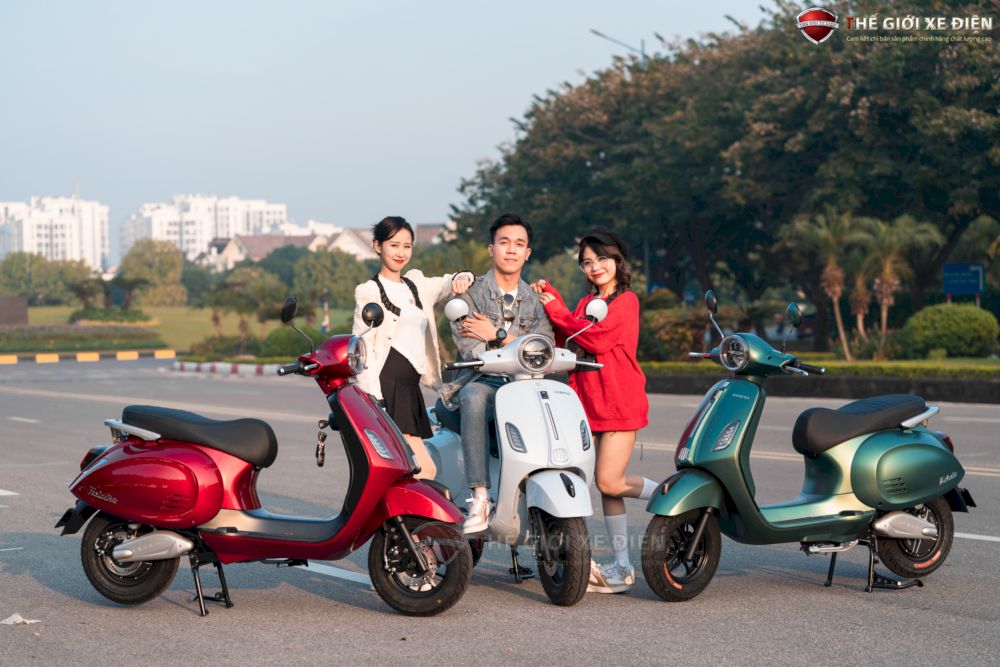 Đồng hành cùng xe điện Vespa Dibao trên mọi nẻo đường