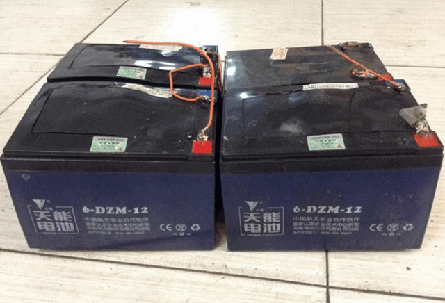 Acquy xe điện bị phồng Acquy xe điện bị phồng