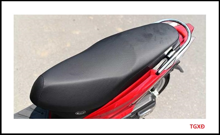 xe ga 50cc SYM Passing xe ga 50cc SYM Passing